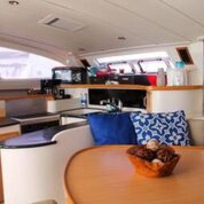 catamaran living room